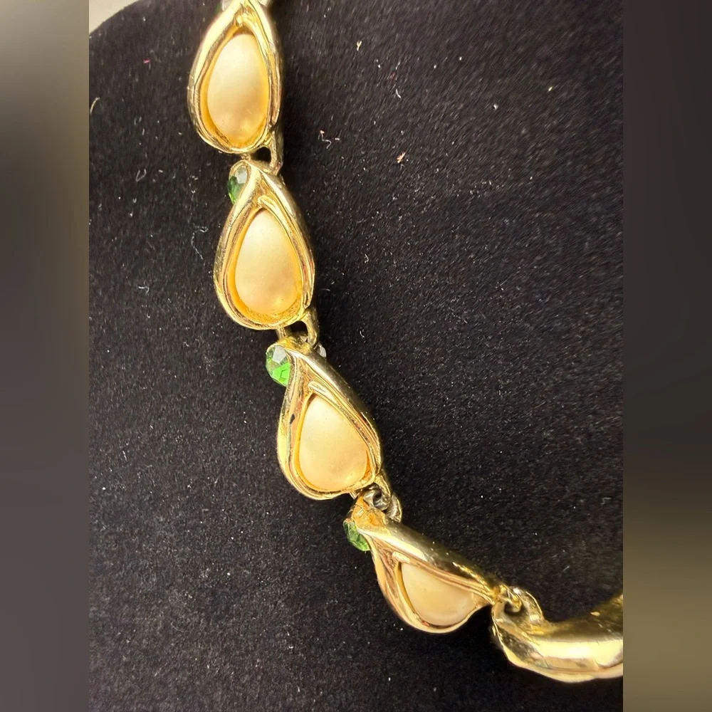 unbranded vintage teardrop